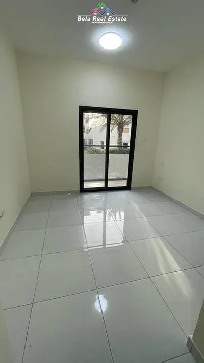 Tirane, jepet me qera dyqan Kati 0, 38 m² 550 € (vasil shanto)