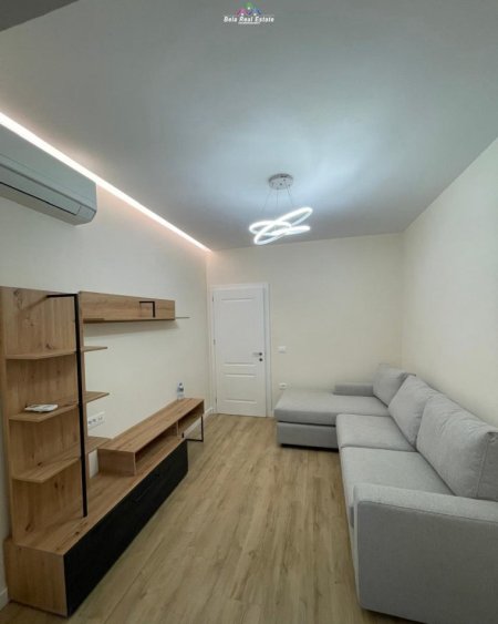 Tirane, jepet me qera apartament 2+1 Kati 1, 75 m² 800 € (Ish Restorant Durrsi)
