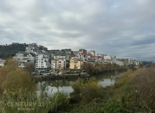 Tirane, shitet apartament 2+1 Kati 1, 110 m² 240.000 € (Liqeni I Thate)