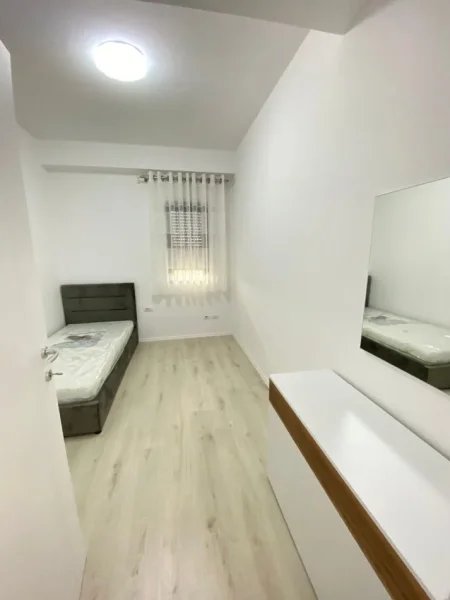 Tirane, jepet me qera apartament 2+1+Ballkon Kati 5, 87 m² 55.000 € (Astir)