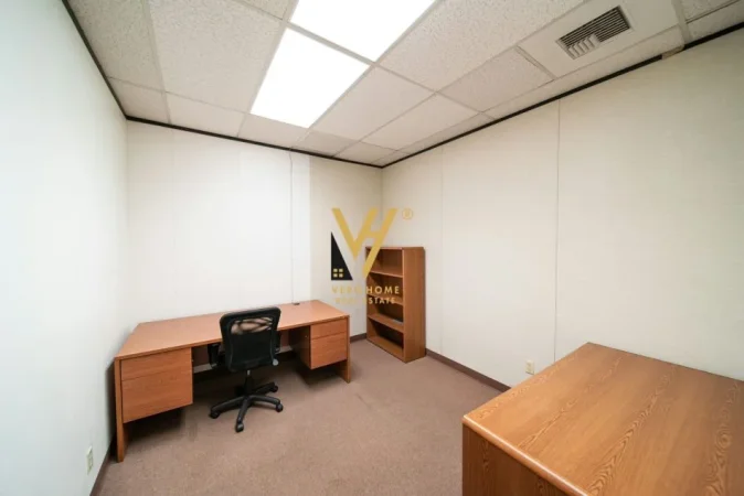 Tirane, jepet me qera zyre Kati 1, 160 m² 1.500 € (RRUGA JORDAN MISJA)