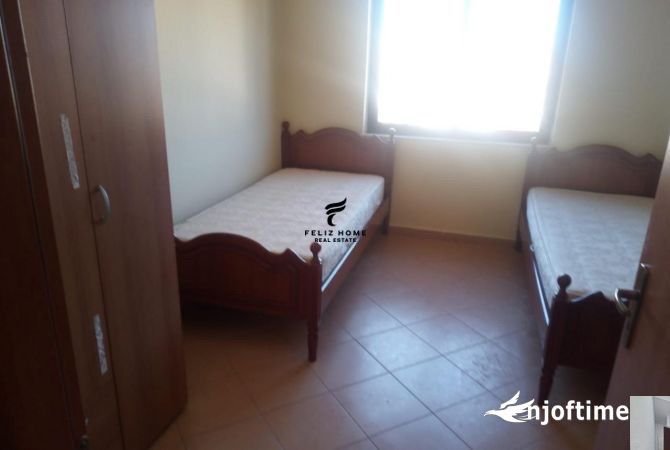 Tirane, jepet me qera apartament 2+1 Kati 7, 90 m² 600 € (VASIL SHANTO)