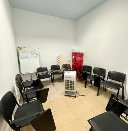Tirane, shitet ambjent biznesi Kati 0, 217 m² 651.000 € (Rruga e Elbasanit)
