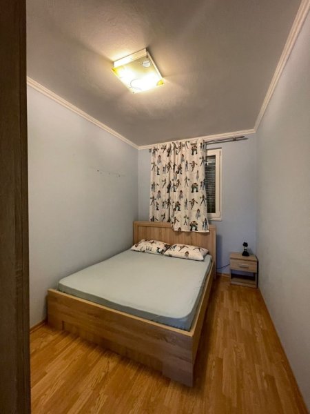 Tirane, jepet me qera shtepi 2 Katshe Kati 2, 300 m² 2.000 € (Rruga e vilave)