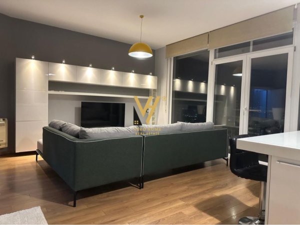 Tirane, jepet me qera apartament 2+1+Ballkon Kati 5, 110 m² 800 € (KOPSHTI BOTANIK)