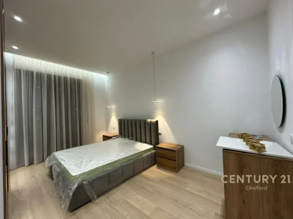 Tirane, jepet me qera apartament 2+1 Kati 5, 114 m² 1.600 € (Tirane)