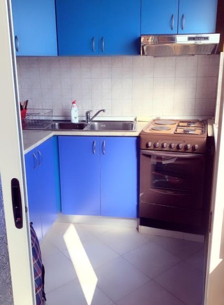 Tirane, jepet me qera apartament 2+1 Kati 9, 120 m² 700 € (Rruga Myslym Shyri)