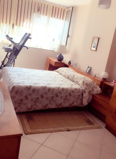 Tirane, jepet me qera apartament 2+1 Kati 9, 120 m² 700 € (Rruga Myslym Shyri)
