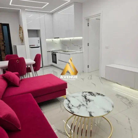 Tirane, jepet me qera apartament 1+1+Ballkon Kati 5, 65 m² 600 € (Kodra e Diellit 1)