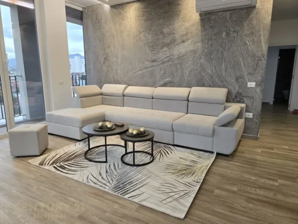 Tirane, jepet me qera apartament 2+1 Kati 5, 112 m² 1.000 € 