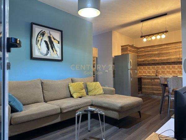 Tirane, jepet me qera apartament 1+1 Kati 7, 60 m² 600 € 