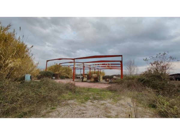 Tirane, shitet toke , 8.536 m² 512.160 € (Fushe preze CAPITAL104466)