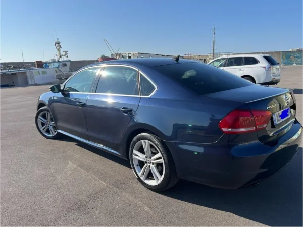 Durres, shitet makine Volkswagen Benzin+Gaz, blu automatik Klima 270.000 km 7.300 €