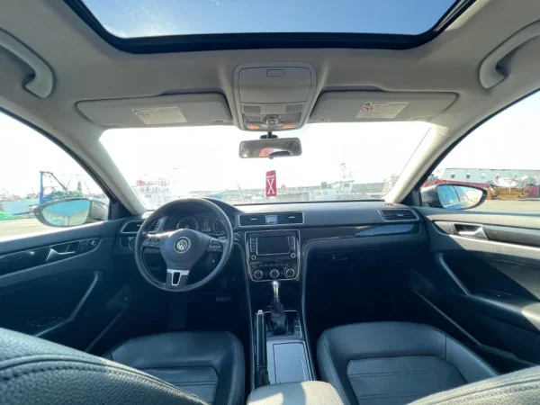 Durres, shitet makine Volkswagen Benzin+Gaz, blu automatik Klima 270.000 km 7.300 €