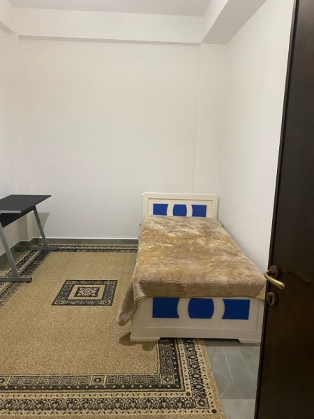 Durres Qender, jap me qera shtepi 2+1+Aneks+Ballkon Kati 1, 85 m² 30.000 Leke/Privat Pa komision agjensie