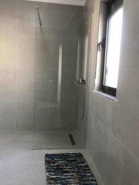 Tirane,  apartament+verande |   120 m² 690 €Rruga Tafaj)