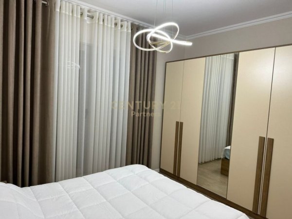 Tirane, jap me qera apartament 1+1+ POST PARKIMI , 75 m² 800 € (Kompleksi Delijorgji)