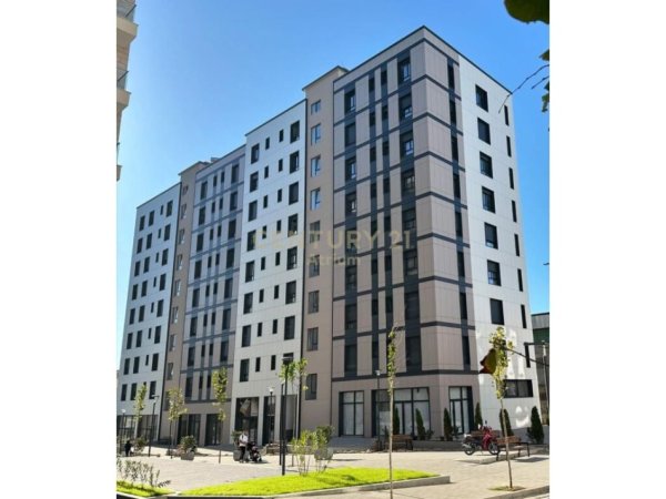 Tirane, shes ambjent biznesi , 317 m² 1.143.792 € (Porcelan)