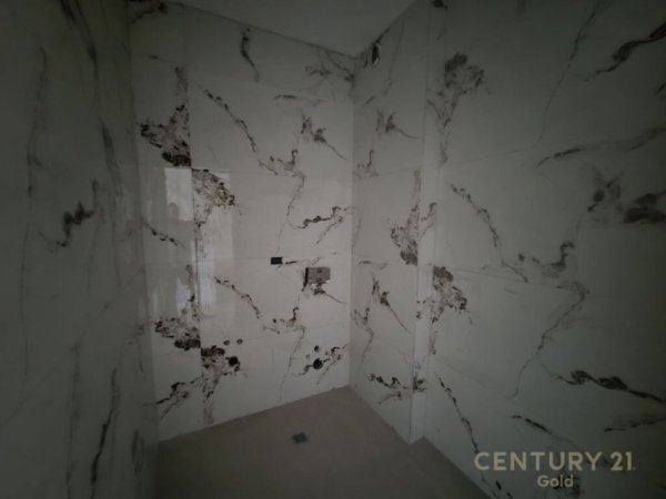 Tirane, shes apartament 2+1 Kati 3, 146 m² 255.000 € 