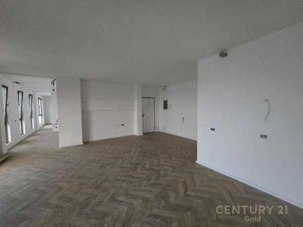 Tirane, shes apartament 2+1 Kati 3, 146 m² 255.000 € 