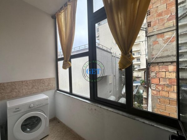 Durres, jepet me qera apartament 1+1 Kati 2, 75 m² 300 € (Sheshi Pranvera , Durres.)