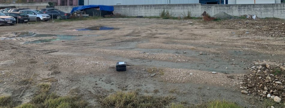 Tirane, jepet me qera ambjent biznesi Kati 0, 930 m² 1.000 € (KASHAR)