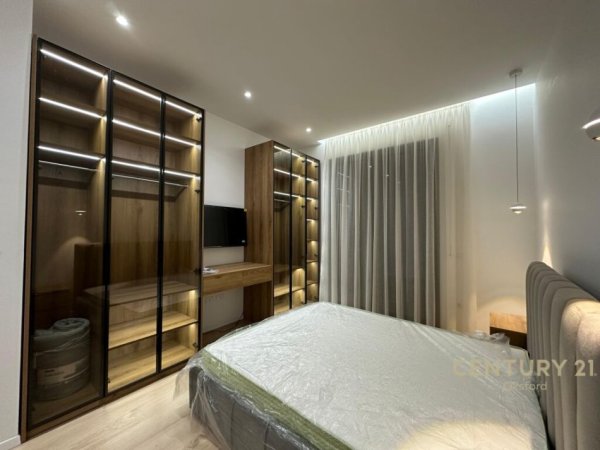 Tirane, jap me qera apartament 2+1+2+POST PARKIMI , 114 m² 1.600 € (Kompleksi Delijorgji)