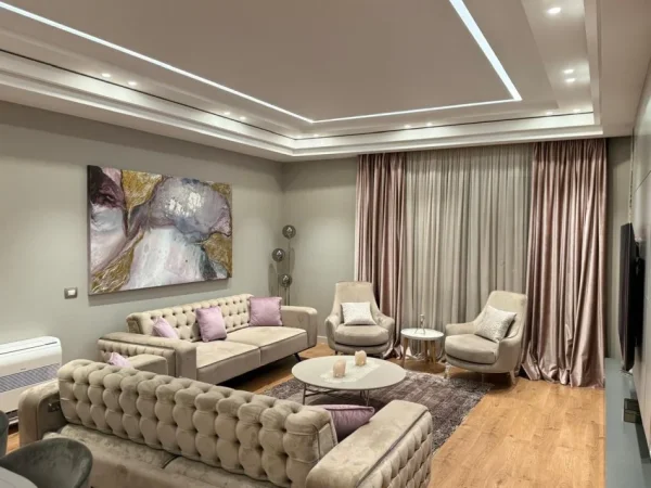Tirane, shes apartament 3+1 Kati 3, 164 m² 400.000 € (ISH FUSHA E AVIACIONIT)