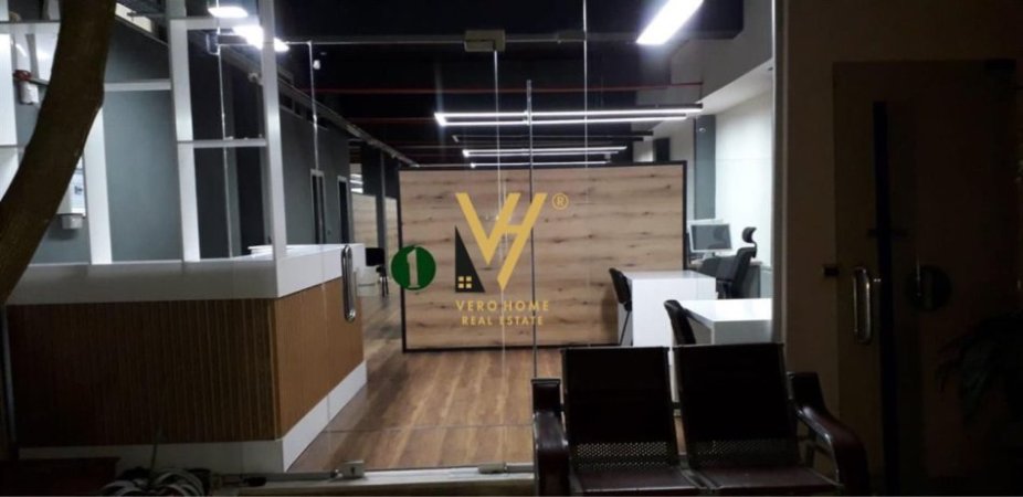 Tirane, jepet me qera zyre Kati 0, 300 m² 2.800 € (RRUGA E KAVAJES)