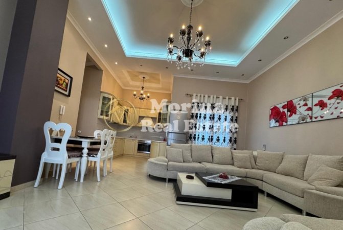 Tirane, jepet me qera apartament 2+1 Kati 5, 100 m² 800 € (Kopshti Botanik)