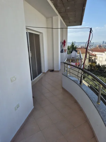 Tirane, Apartament 2+1 me qira Kati 2, 74 m² 400 € (Kodra e Priftit)