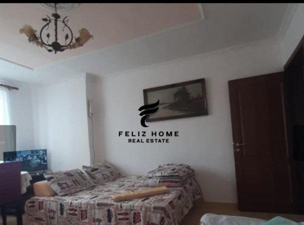 Tirane, jepet me qera apartament 2+1 Kati 3, 70 m² 500 € (SPITALI QSUT)