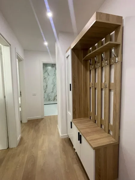 Tirane,  Apartament 1+1 me qira Kati 4, 79 m² 650 € (Ish Profarma)