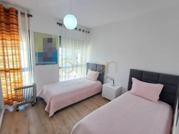Tirane, shitet apartament 2+1 Kati 8, 92 m² 149.000 € (Ali Demi)