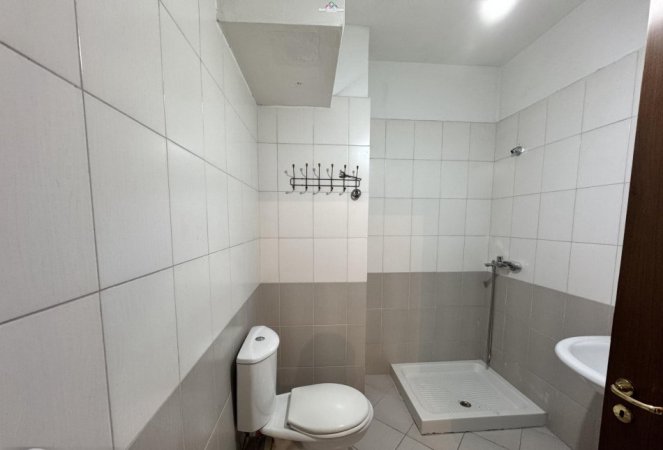 Tirane, jepet me qera apartament 2+1 Kati 7, 115 m² 500 € (Kodra e Diellit)