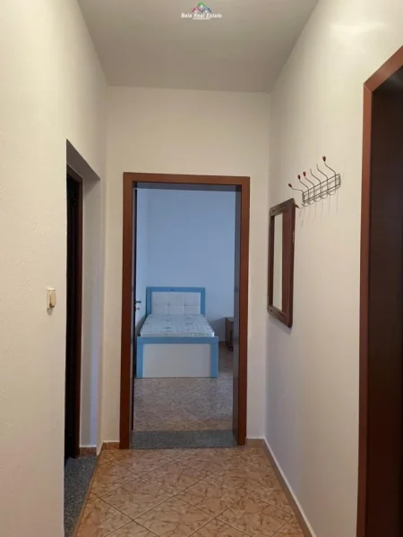 Tirane, jepet me qera apartament 2+1 Kati 2, 90 m² 400 € (selite)