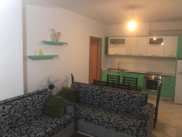 Tirane, jepet me qera apartament 2+1 Kati 0, 70 m² 400 € (Kodra e Diellit)