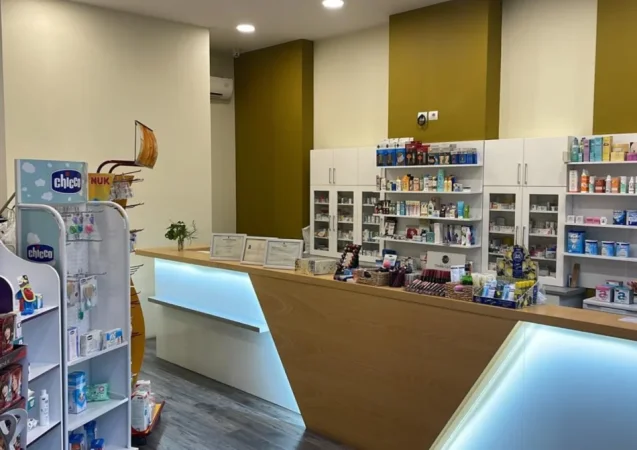 Tirane, shitet ambjent biznesi Kati 0, 60 m² 120.000 € (Amerikan 3)