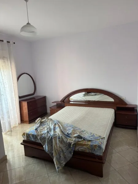 Tirane, jepet me qera apartament 1+1+Ballkon Kati 5, 75 m² 450 € (Don Bosko prane golden day)
