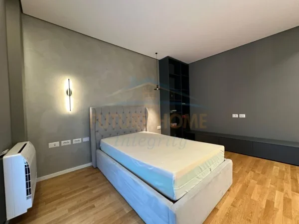 Tirane, jepet me qera apartament 3+1 Kati 2, 150 m² 2.300 € (TEG TIRANE)