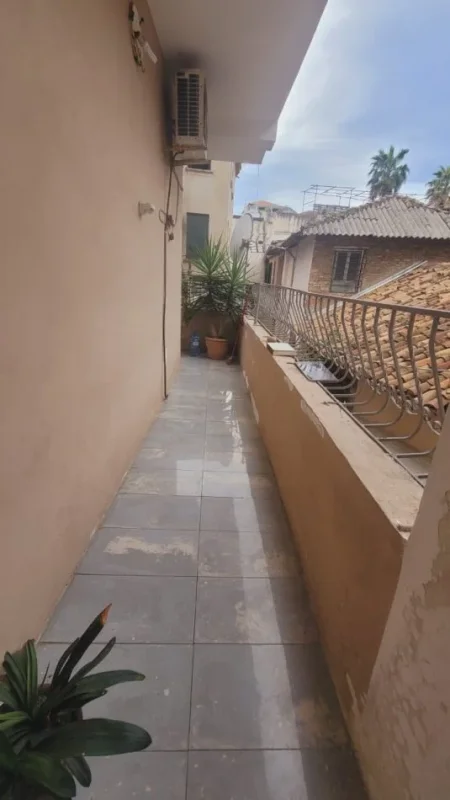 !!Dhene!!Durres, jepet me qera Vile 3+1 Kati 2, 120 m² 350 € (Prane Bashkise)