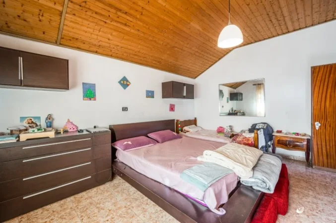 !!Dhene!!Durres, jepet me qera Vile 3+1 Kati 2, 120 m² 350 € (Prane Bashkise)