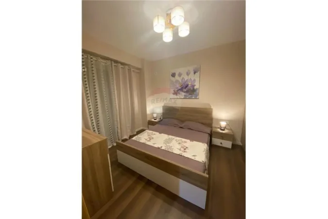 Tirane, jepet me qera apartament 1+1 , 600 € (Delijorgji)
