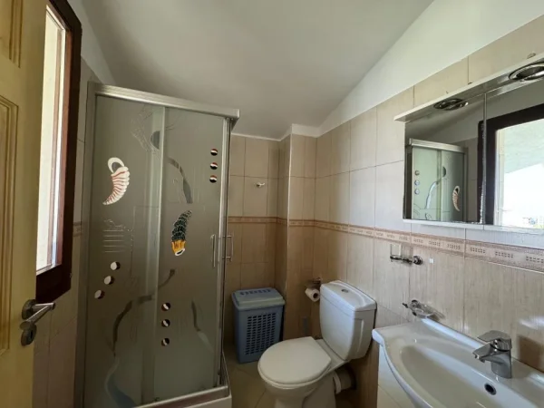 Tirane, Papafingo per qira 2+1 +ballkon + parkim Kati 5, 98 m² 800 € (Kopshti Botanik)