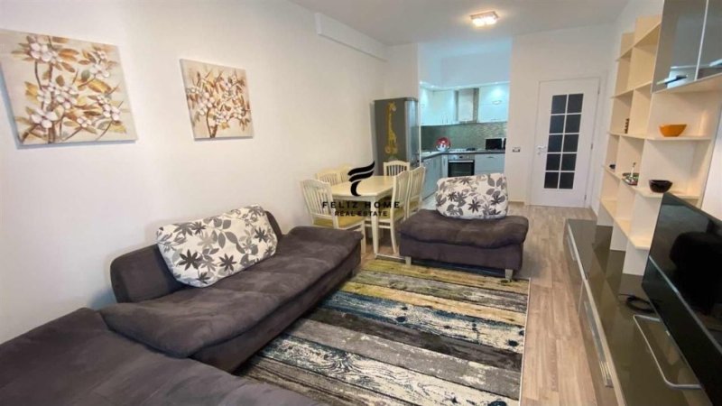 Tirane, jepet me qera apartament 2+1 Kati 7, 103 m² 550 € (YZBERISHT)