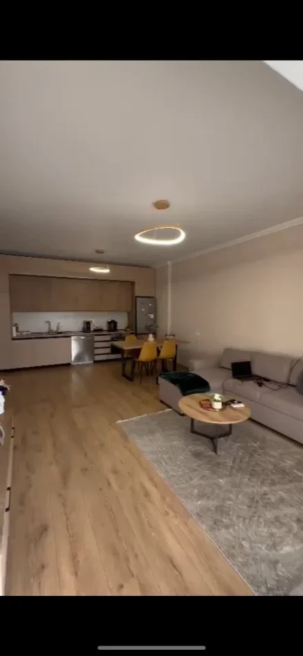 Tirane, jepet me qera apartament 1+1+Aneks+Ballkon , 599 € 