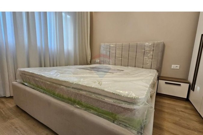 Tirane, shitet apartament 2+1 , 140.000 € (Rruga 5 Maji)