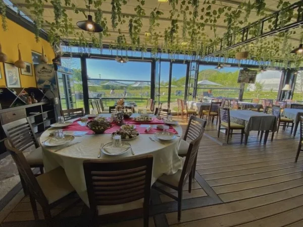 Tirane, shes bar-resorant Kati 1, 5.350 m² 803.000 € 