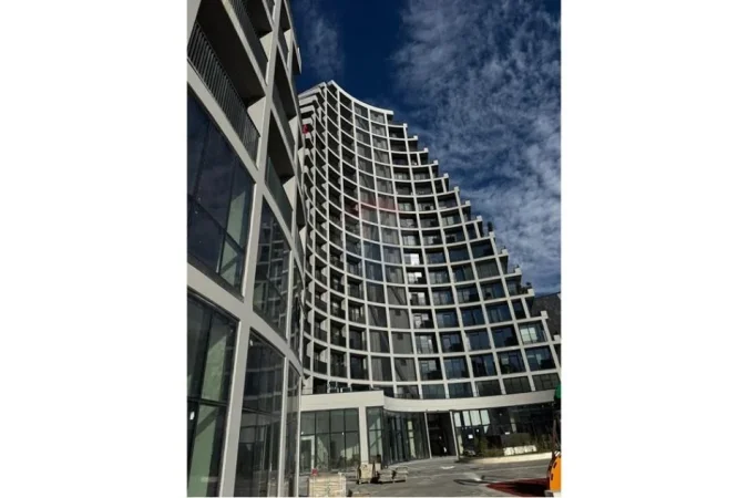 Tirane, jepet me qera Kati 1, 194 m² 3.500 € (LAKE VIEW RESIDENCE)