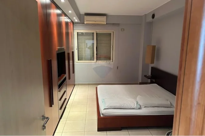 Tirane, shitet apartament 2+1 , 87.000 € (Vore)